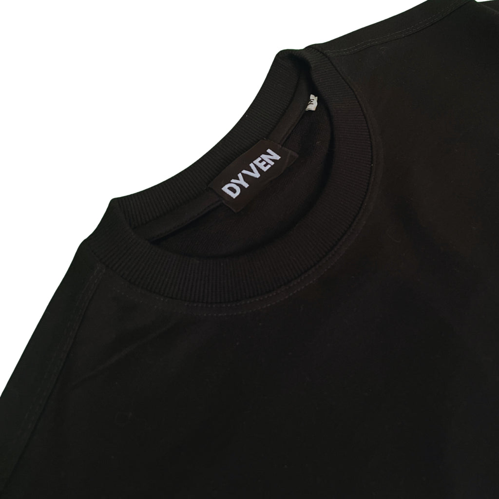 BEYOND LIMITS OVERSIZED TEE BLACK