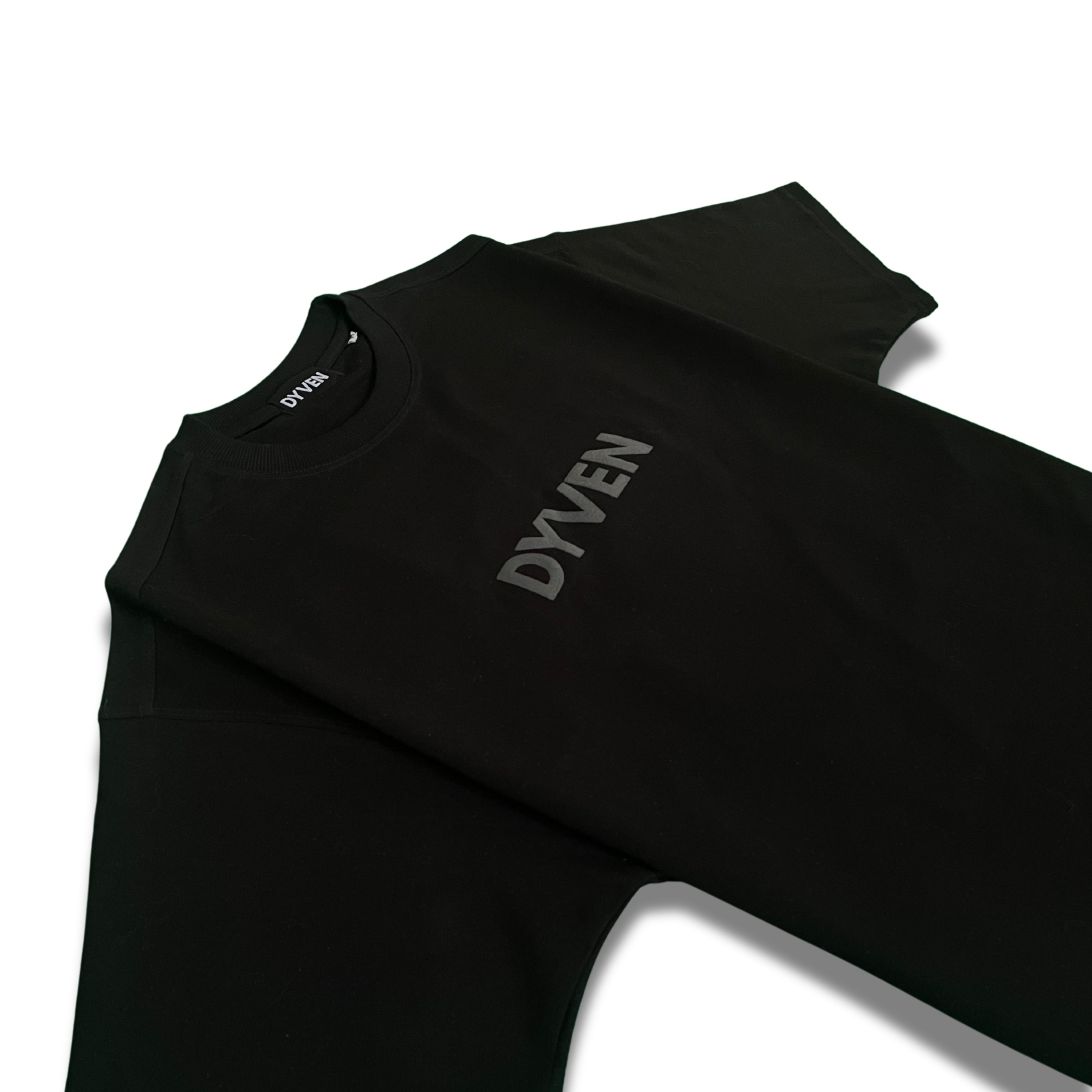 BEYOND LIMITS OVERSIZED TEE BLACK