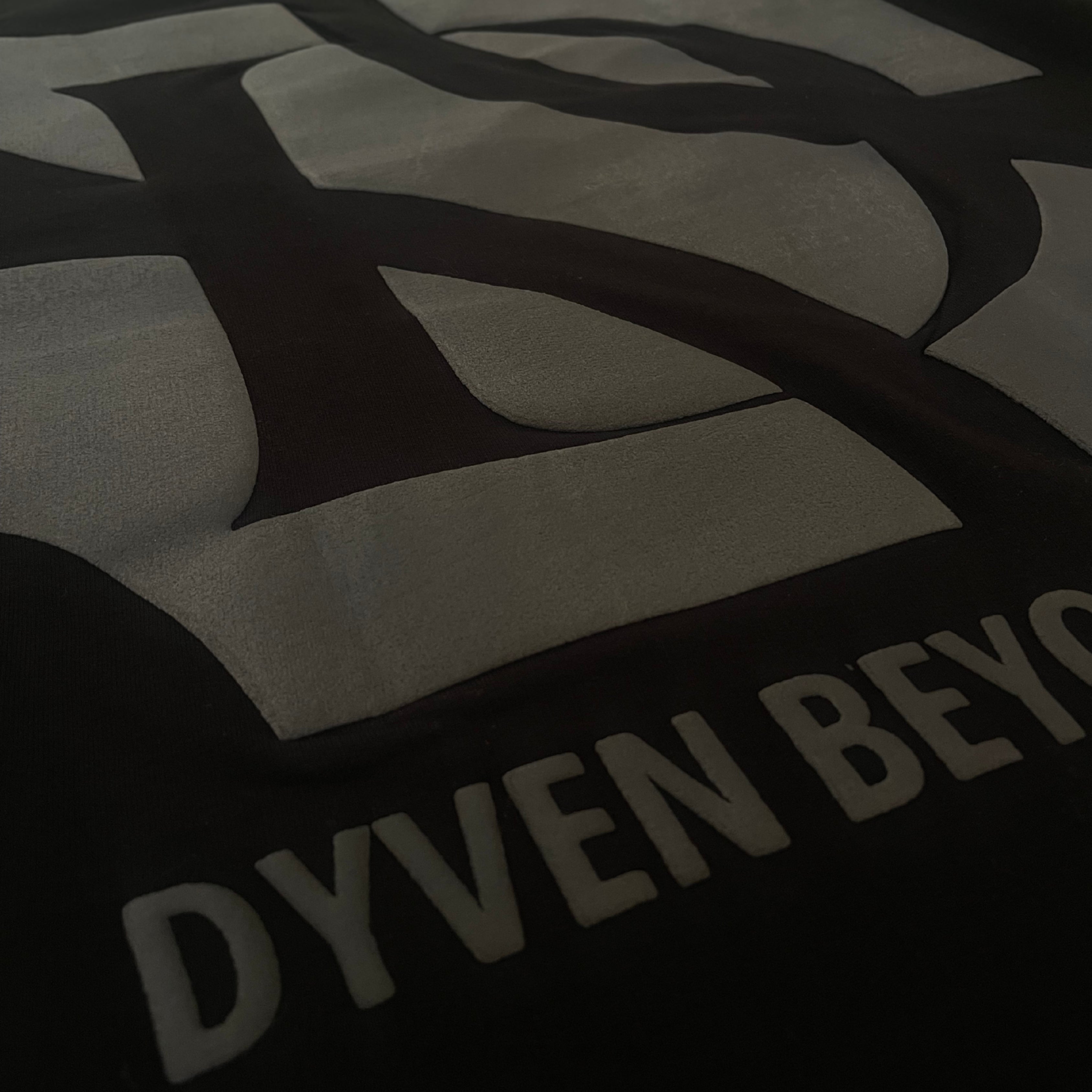 BEYOND LIMITS OVERSIZED TEE BLACK